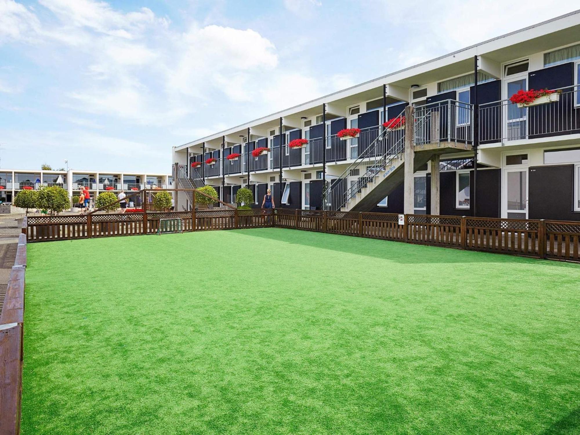 6 Person Holiday Home On A Holiday Park In Glesborg ภายนอก รูปภาพ